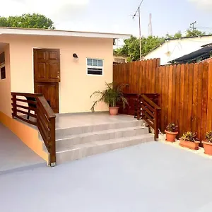 Apartamento Cozy 1-bedroom Close To Center